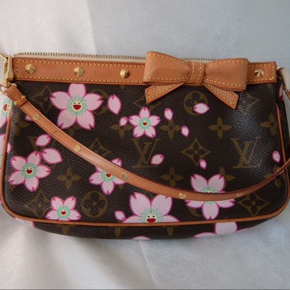 Louis Vuitton Cherry Blossom Pochette Accessoires Monogram🌸🌸🌸 - Picture 4 of 6